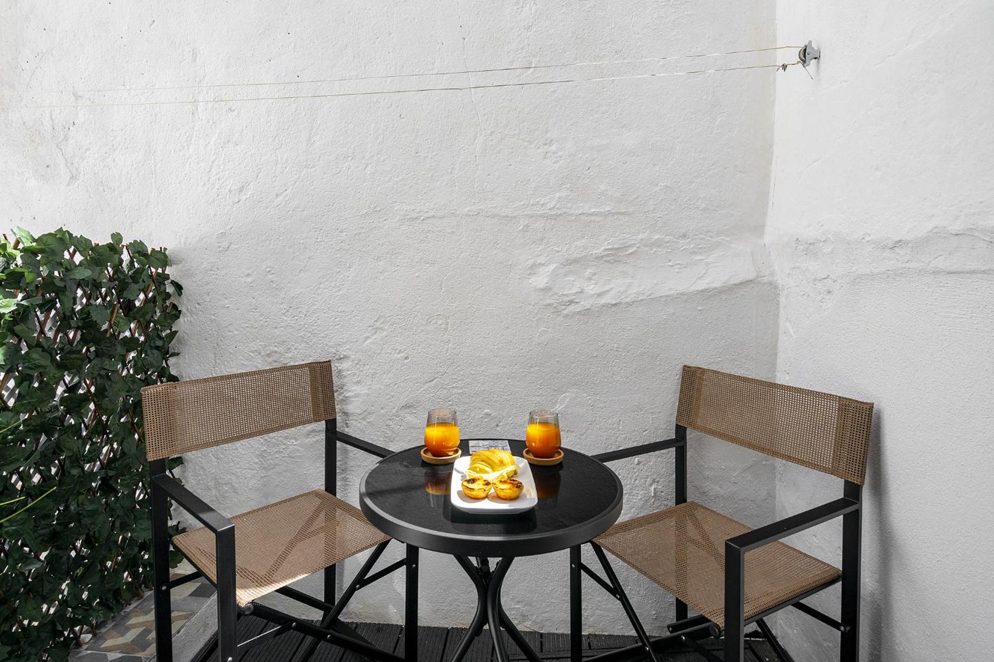 Whome Stylish Family Residence In The Heart Of Chiado Lisboa Dış mekan fotoğraf